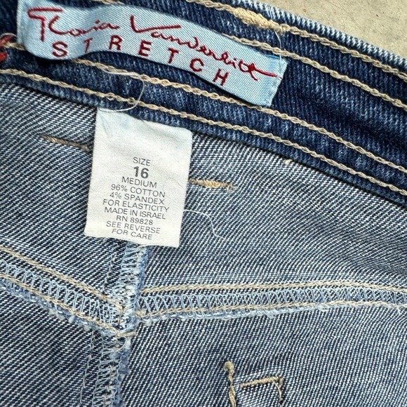 Gloria Vanderbilt Stretch Distressed Blue Jeans Cut Off Shorts Sz 16 - Picture 4 of 10